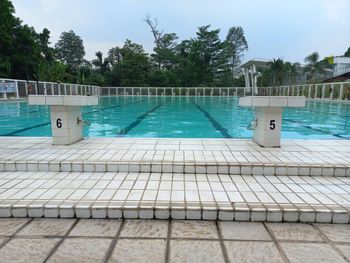 swimming pool