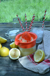 Squeezing lemons for fresh healthy drink