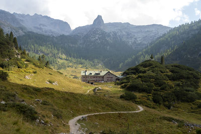 Kärlingerhaus at berchtesgaden national park in autumn