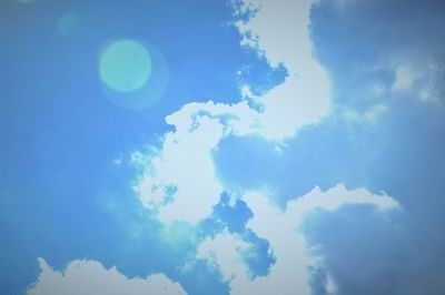 Low angle view of cloudy sky