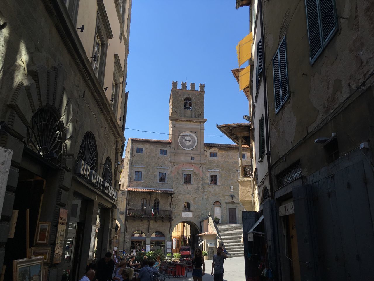 LOW ANGLE VIEW OF CATHEDRAL AGAINST SKY