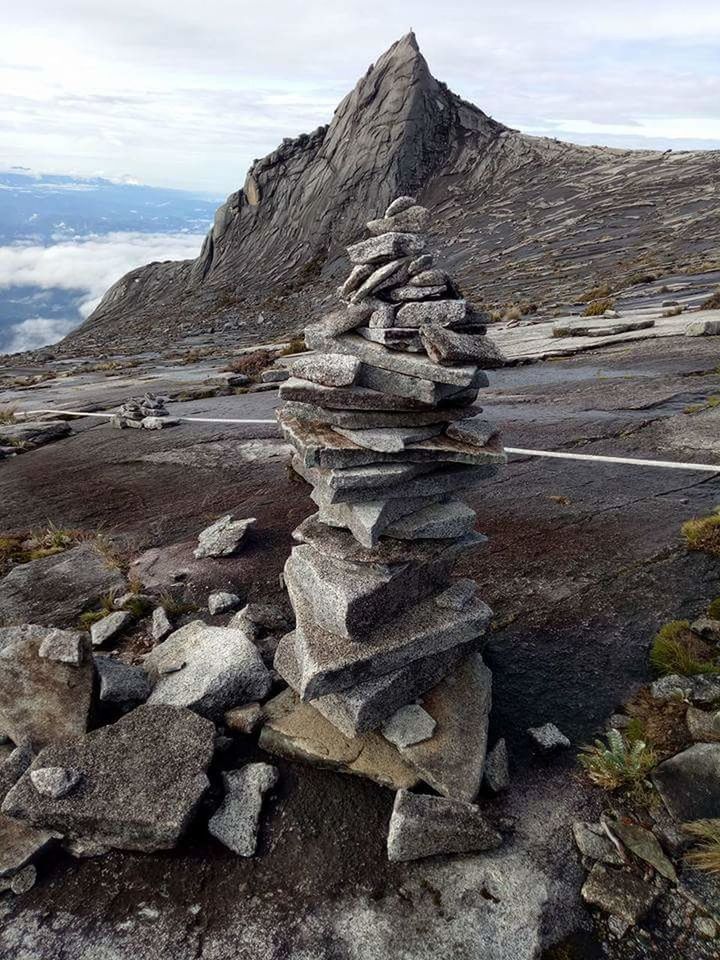 SCENIC VIEW OF MOUNTAIN AGAINST SKY