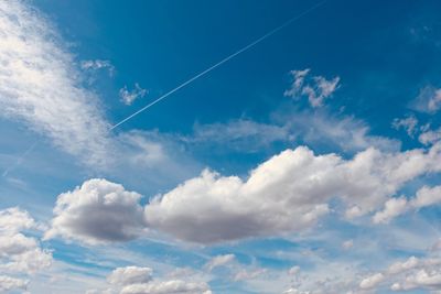 Low angle view of vapor trail in sky