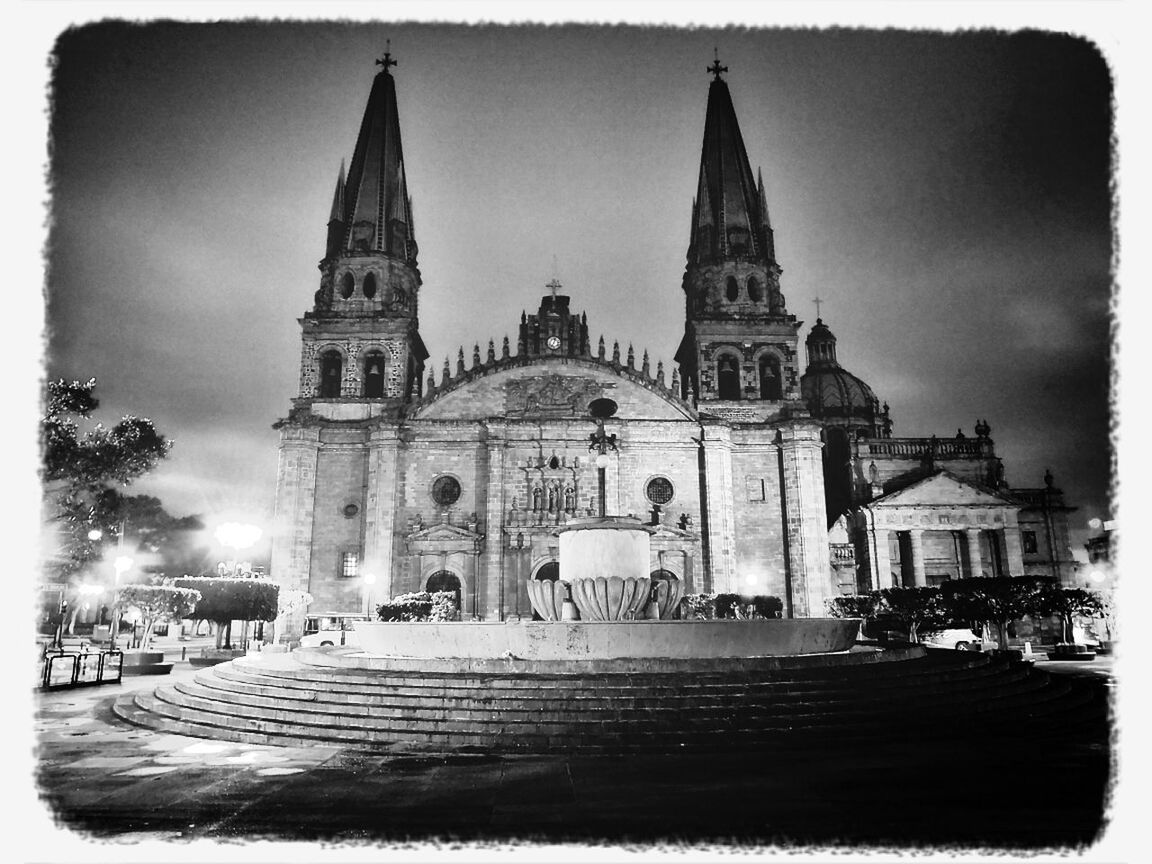 transfer print, building exterior, architecture, built structure, place of worship, auto post production filter, religion, sky, church, spirituality, facade, low angle view, incidental people, history, cathedral, outdoors, street, travel destinations