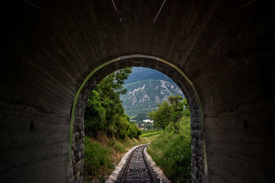 Empty tunnel