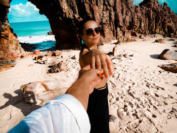 Marriage proposal on the beach