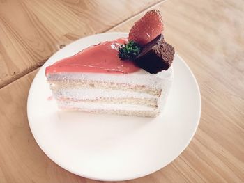 Close-up of cake in plate on table