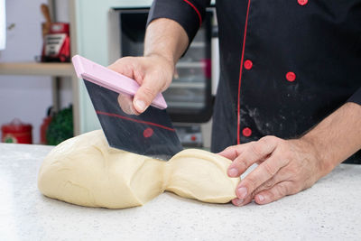 Cut your cookie doughs with ease and use your creativity