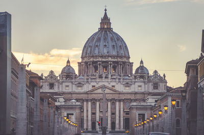 Exterior of st peters basilica against sky in city