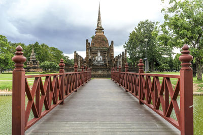 View of footbridge against building