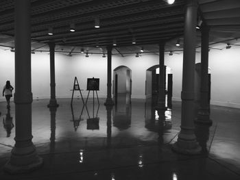 Illuminated corridor