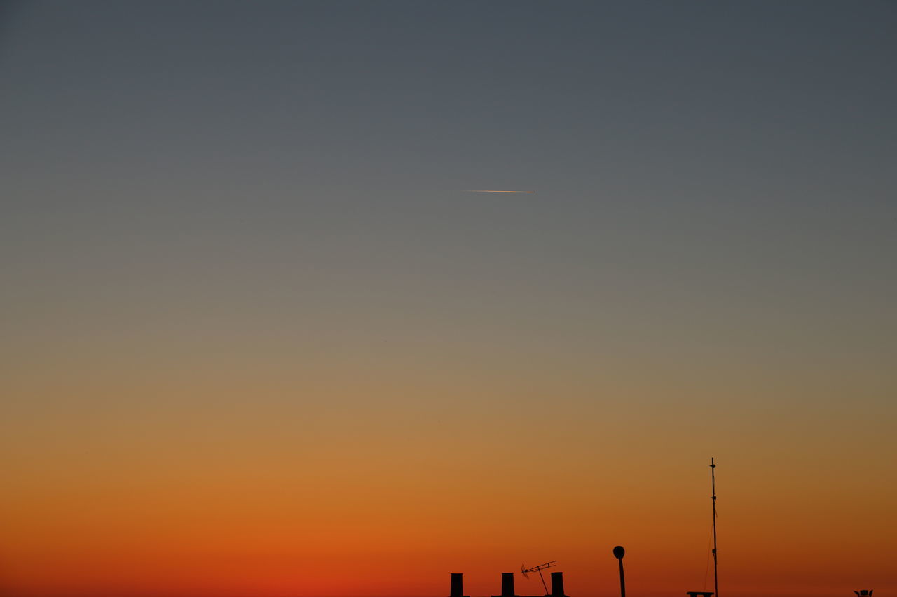 #plane #sunset #thinkhigh #fly #blue #orange