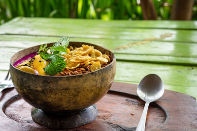 Close-up of pasta in bowl on table