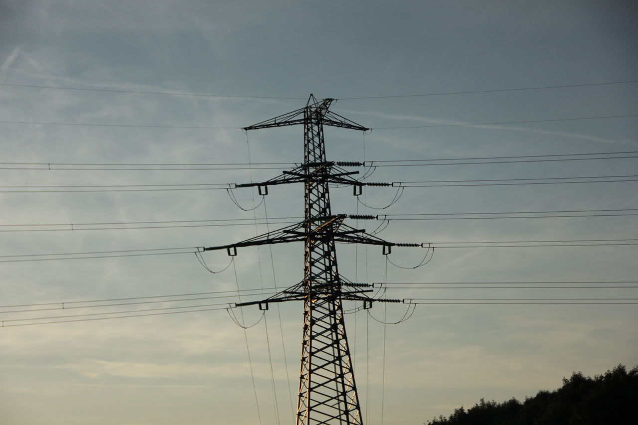 power line, electricity pylon, power supply, electricity, fuel and power generation, connection, low angle view, cable, technology, silhouette, sky, power cable, cloud - sky, complexity, sunset, outdoors, no people, cloud, nature, electricity tower