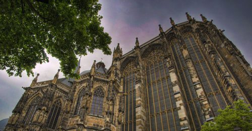 Low angle view of temple building against sky