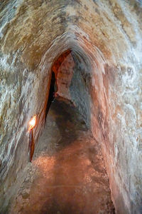 Rock formation in tunnel