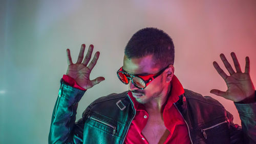 Portrait of young man wearing sunglasses