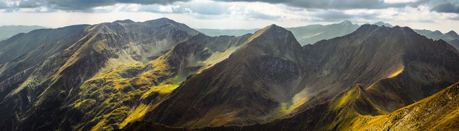 Romanian fagaras mountain, high peaks over 2200m, arpasaului gate, the saddle of podragului, romania