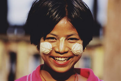 Portrait of a smiling young woman