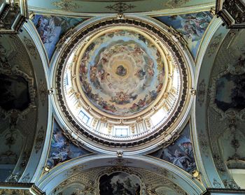 Low angle view of ornate ceiling