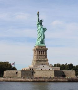 Statue of liberty against sky