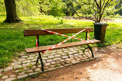 Empty bench in park