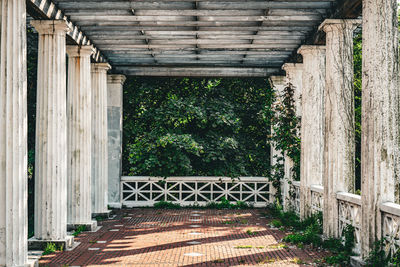 The inspiration point shelter. popular rest stop for cyclists along the hudson river greenway