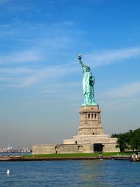 Statue of liberty against sky