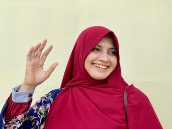 Portrait of a smiling young woman