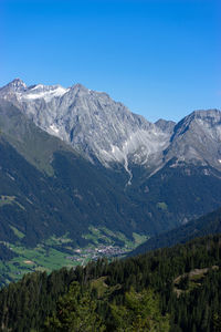 Schneebiger nock and antholz niedertal - anterselva di sotto in antholzertal - valle di anterselva