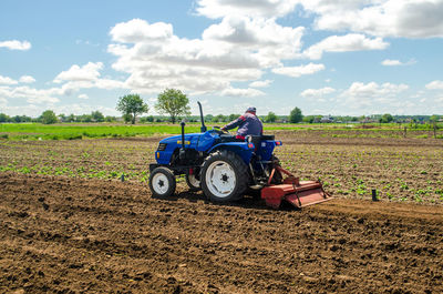 tractor