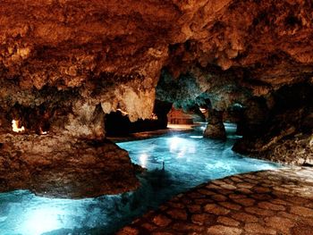 Water flowing through cave