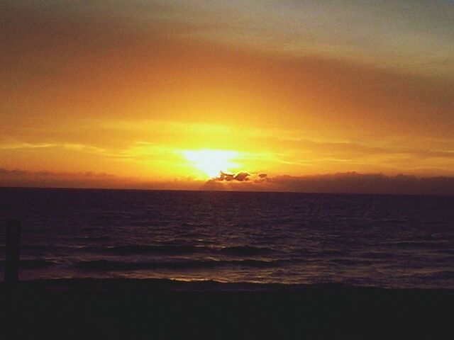 sea, sunset, horizon over water, water, scenics, sun, sky, tranquil scene, beauty in nature, tranquility, orange color, idyllic, nature, cloud - sky, beach, sunlight, cloud, seascape, shore, silhouette