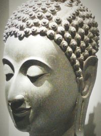 Close-up portrait of young woman