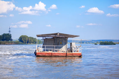 Floating ferry platform . vessel for carry passengers across the river