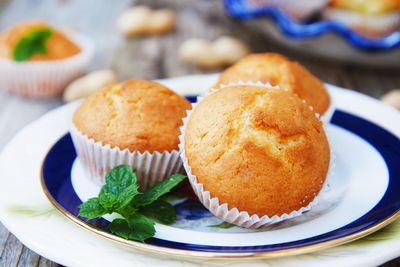 Homemade muffins with blueberries 