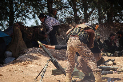 Soldiers using bazooka