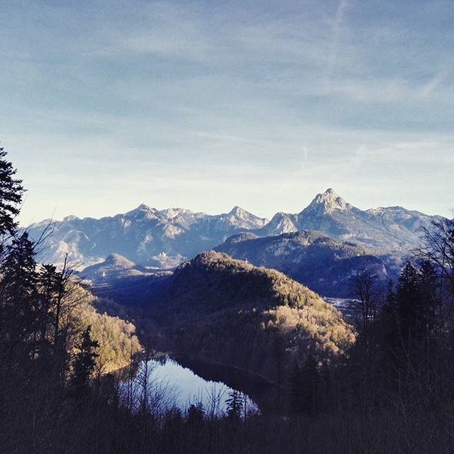 mountain, mountain range, tranquil scene, scenics, tranquility, beauty in nature, sky, nature, tree, landscape, lake, idyllic, non-urban scene, snowcapped mountain, cloud - sky, snow, winter, majestic, cloud, no people