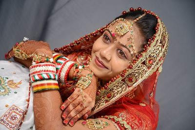 Portrait of beautiful young woman