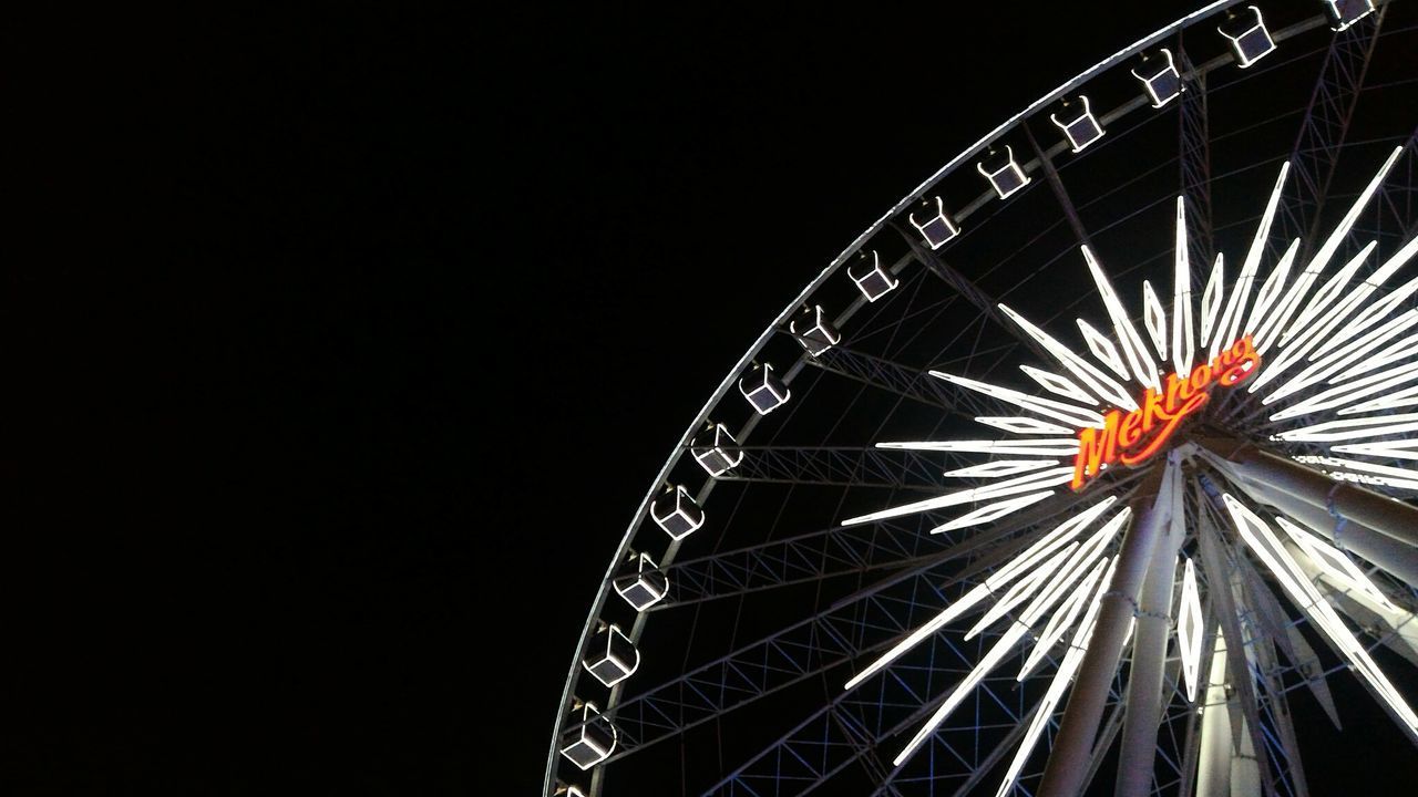 LOW ANGLE VIEW OF FERRIS WHEEL AGAINST SKY