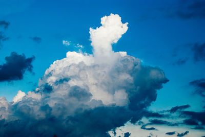 Low angle view of clouds in sky