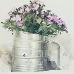 Close-up of flowers in vase