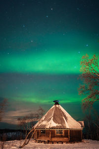 Northern lights, aurora borealis over abisko, swedish lapland. high quality photo