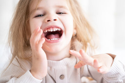 Portrait of smiling girl