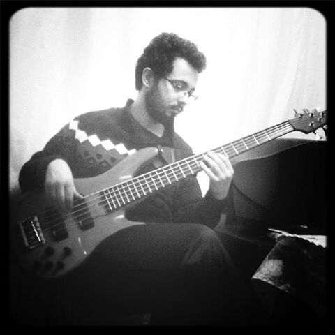 Playingbassguitar