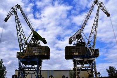 crane - construction machinery