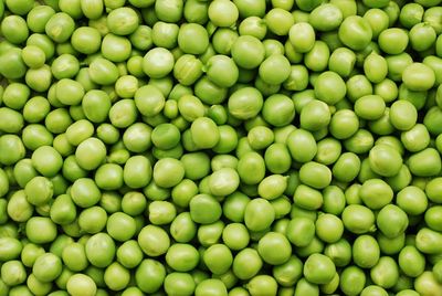 Full frame shot of green peas