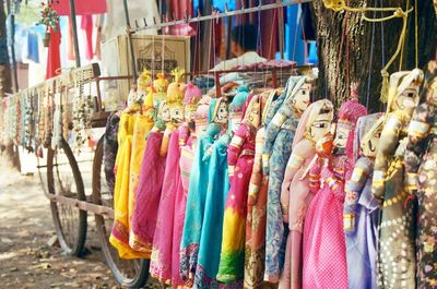 Puppet dolls for sale in market
