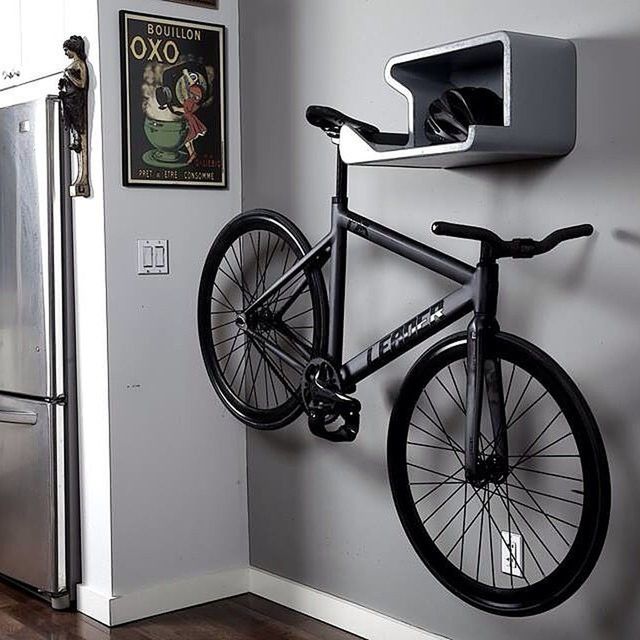 indoors, wall - building feature, bicycle, built structure, architecture, wall, no people, door, old-fashioned, metal, wheel, circle, day, house, window, close-up, clock, design, antique, railing