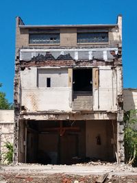 Abandoned building against sky